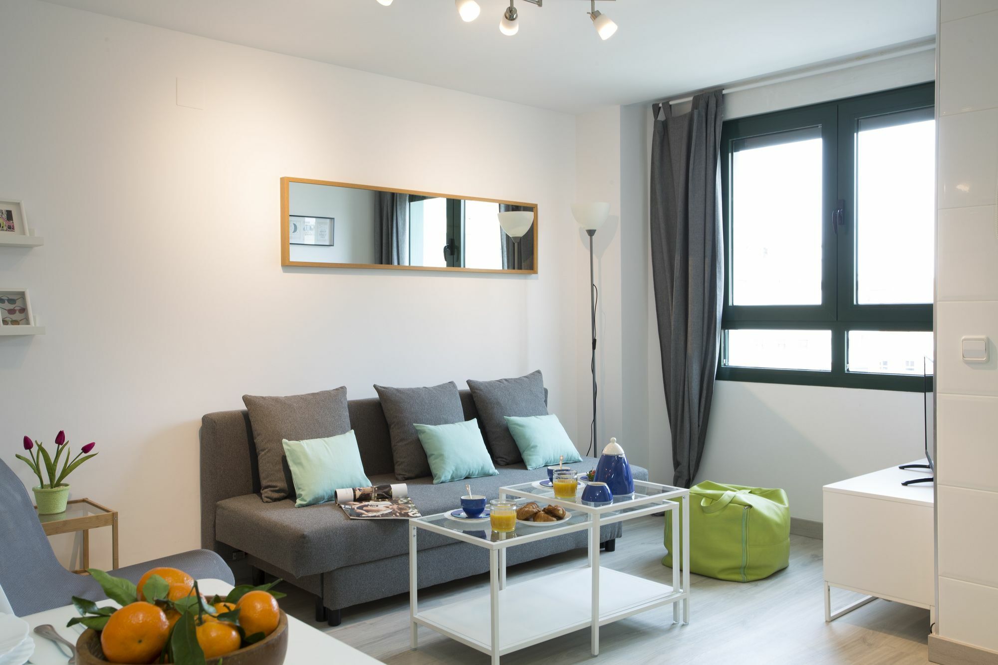ולנסיה Singularstays Alameda מראה חיצוני תמונה