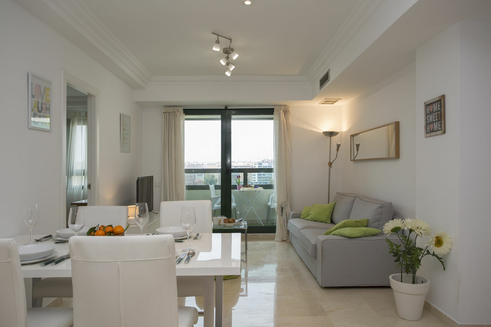 ולנסיה Singularstays Alameda מראה חיצוני תמונה